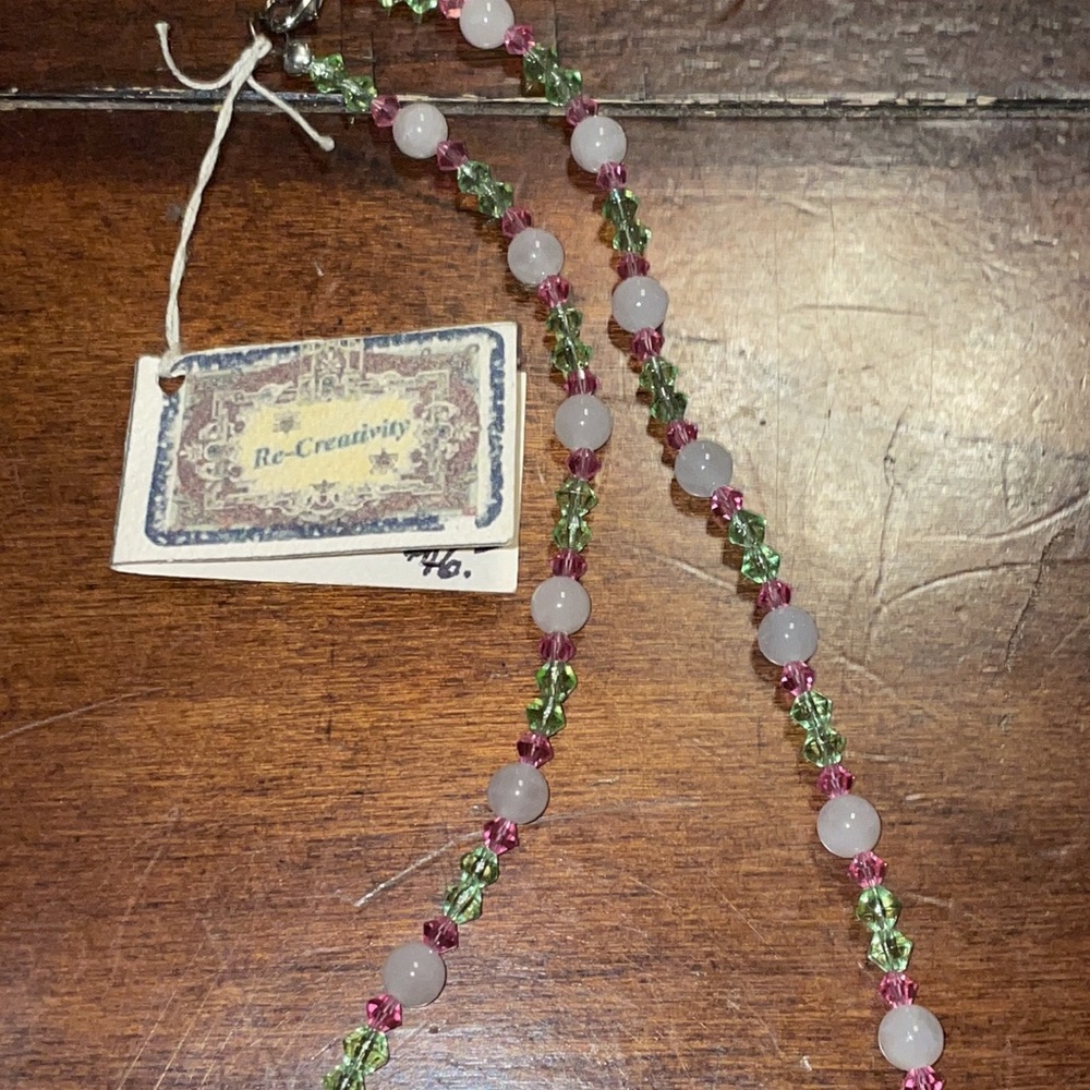 Beaded necklace - Picture 4 of 6